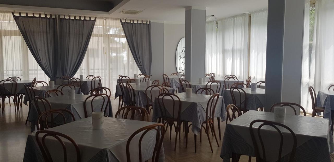 Hotel Monaco - Parcheggio Incluso Min 2 Gg ミラノ・マリッティマ エクステリア 写真