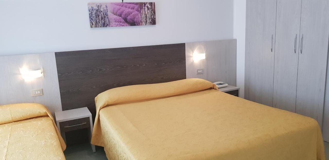 Hotel Monaco - Parcheggio Incluso Min 2 Gg ミラノ・マリッティマ エクステリア 写真