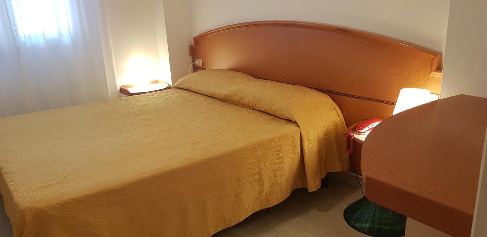 Hotel Monaco - Parcheggio Incluso Min 2 Gg ミラノ・マリッティマ 部屋 写真