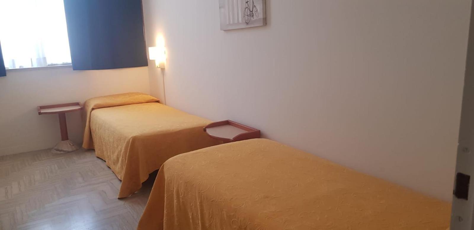 Hotel Monaco - Parcheggio Incluso Min 2 Gg ミラノ・マリッティマ 部屋 写真
