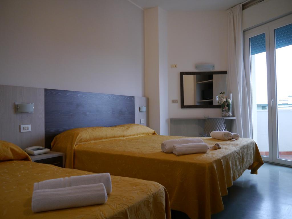 Hotel Monaco - Parcheggio Incluso Min 2 Gg ミラノ・マリッティマ エクステリア 写真