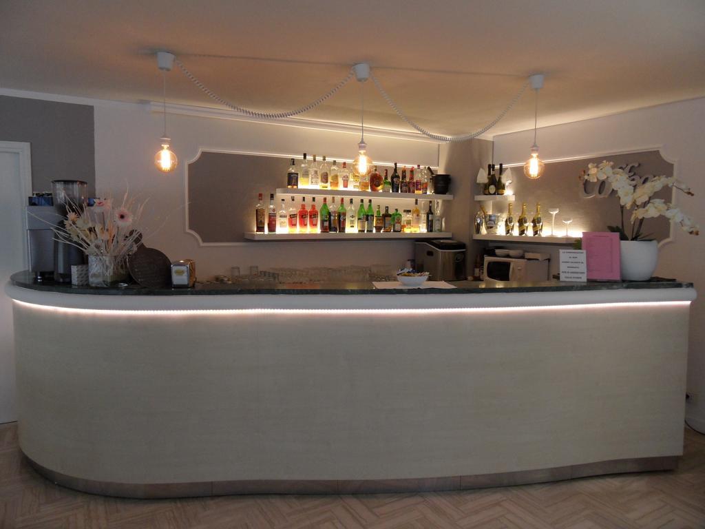 Hotel Monaco - Parcheggio Incluso Min 2 Gg ミラノ・マリッティマ エクステリア 写真