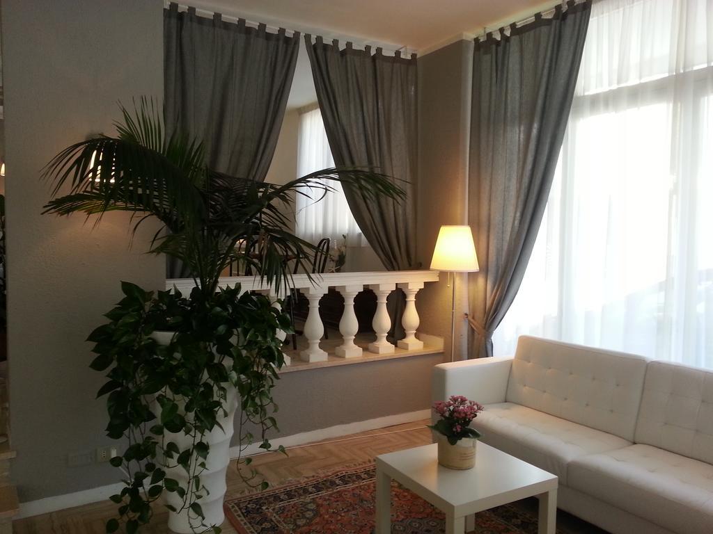 Hotel Monaco - Parcheggio Incluso Min 2 Gg ミラノ・マリッティマ エクステリア 写真
